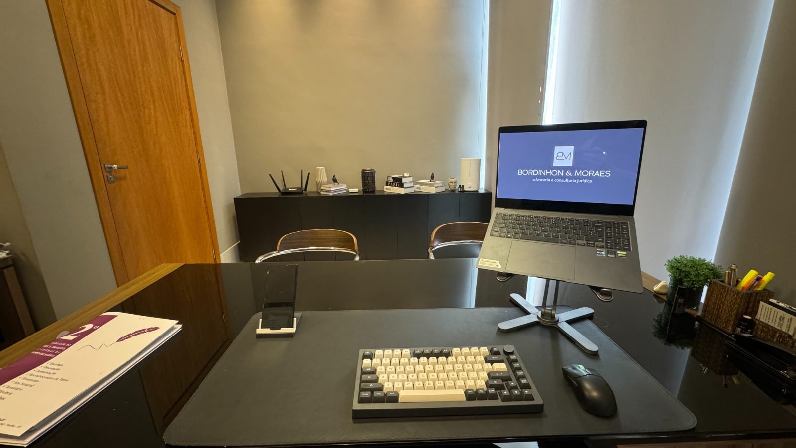 Reunião no escritório Bordinhon Advogados